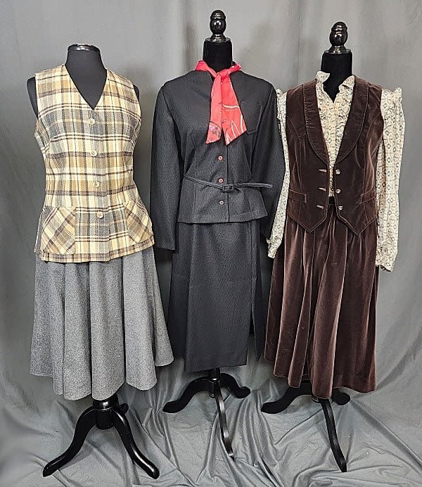 3 Vintage Ladies Ensembles.