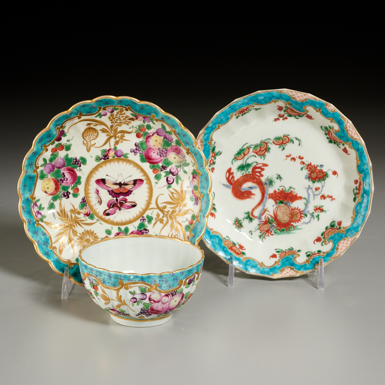 (3) WORCESTER PORCELAIN TABLE