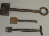3 WROUGHT IRON BUTTON HOLE CHI