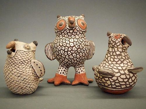 3 ZUNI PUEBLO OWL FIGURESThree