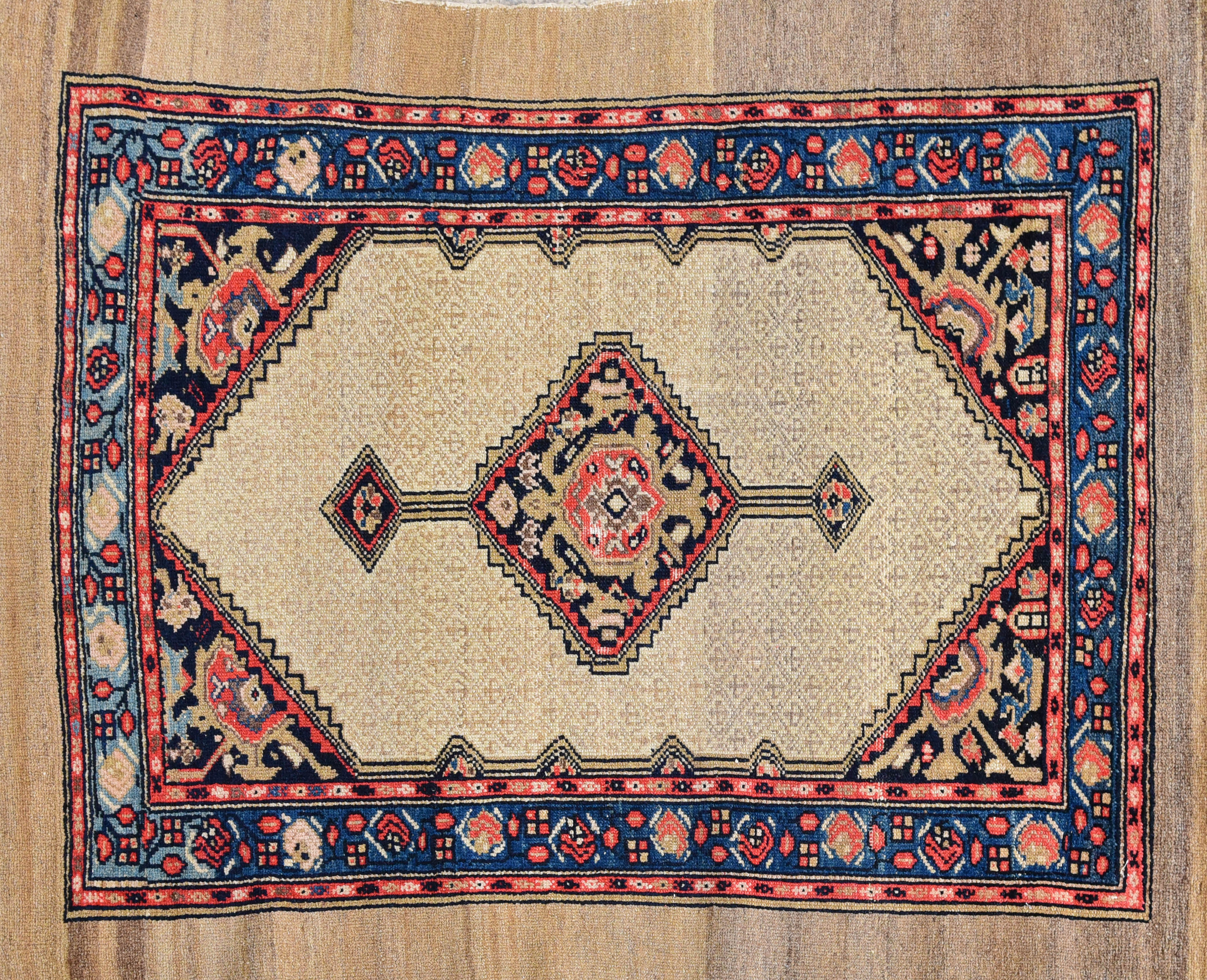3'1" x 3'10" Camelhair Hamadan,