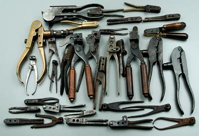 32 bullet molds, reloading tools: