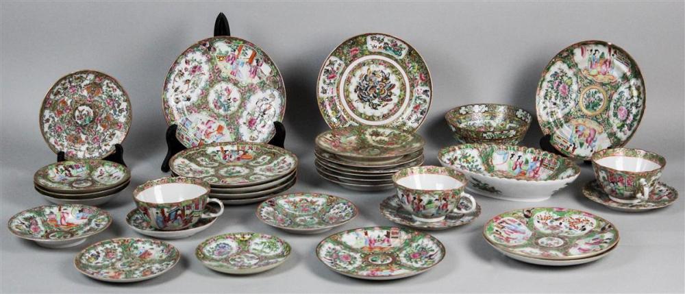 32 CHINESE ROSE MEDALLION PORCELAIN