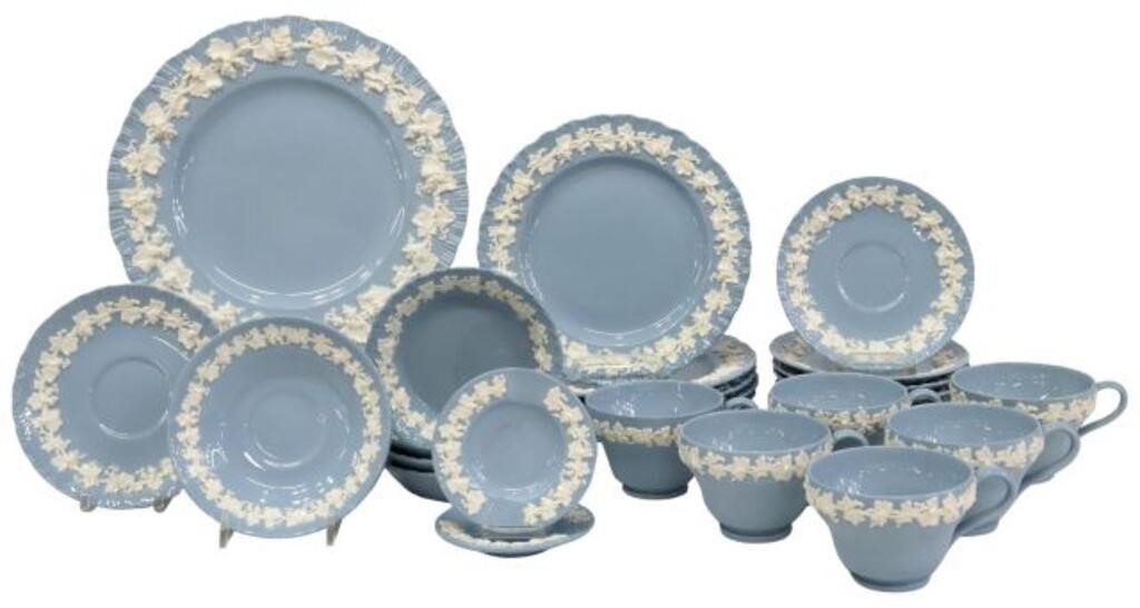 (32) ENGLISH WEDGWOOD EMBOSSED