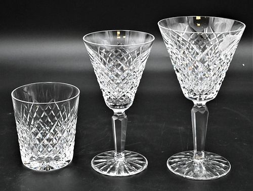 32 PIECE WATERFORD 'TYRONE' STEMS32