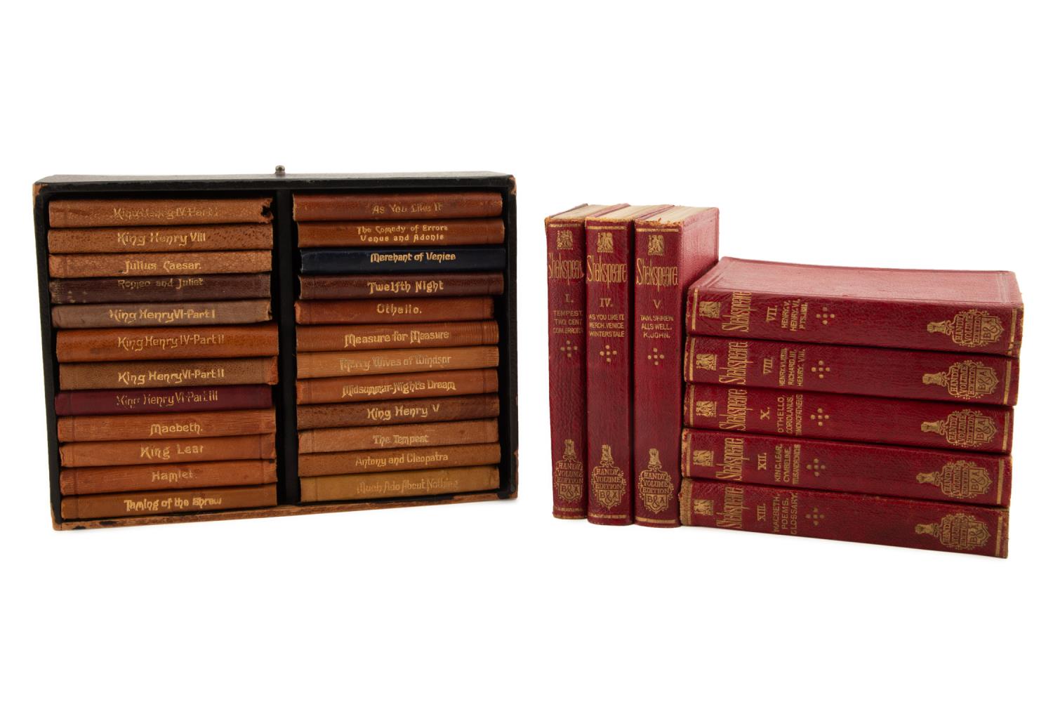 32PC MINIATURE LEATHER