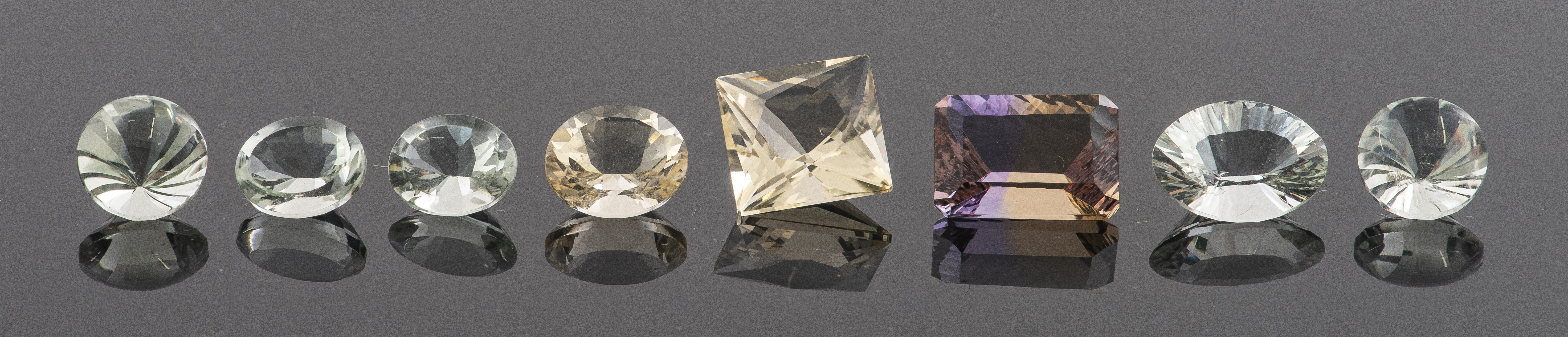 34.0 CTTW. LOOSE MIXED-CUT GEMSTONE