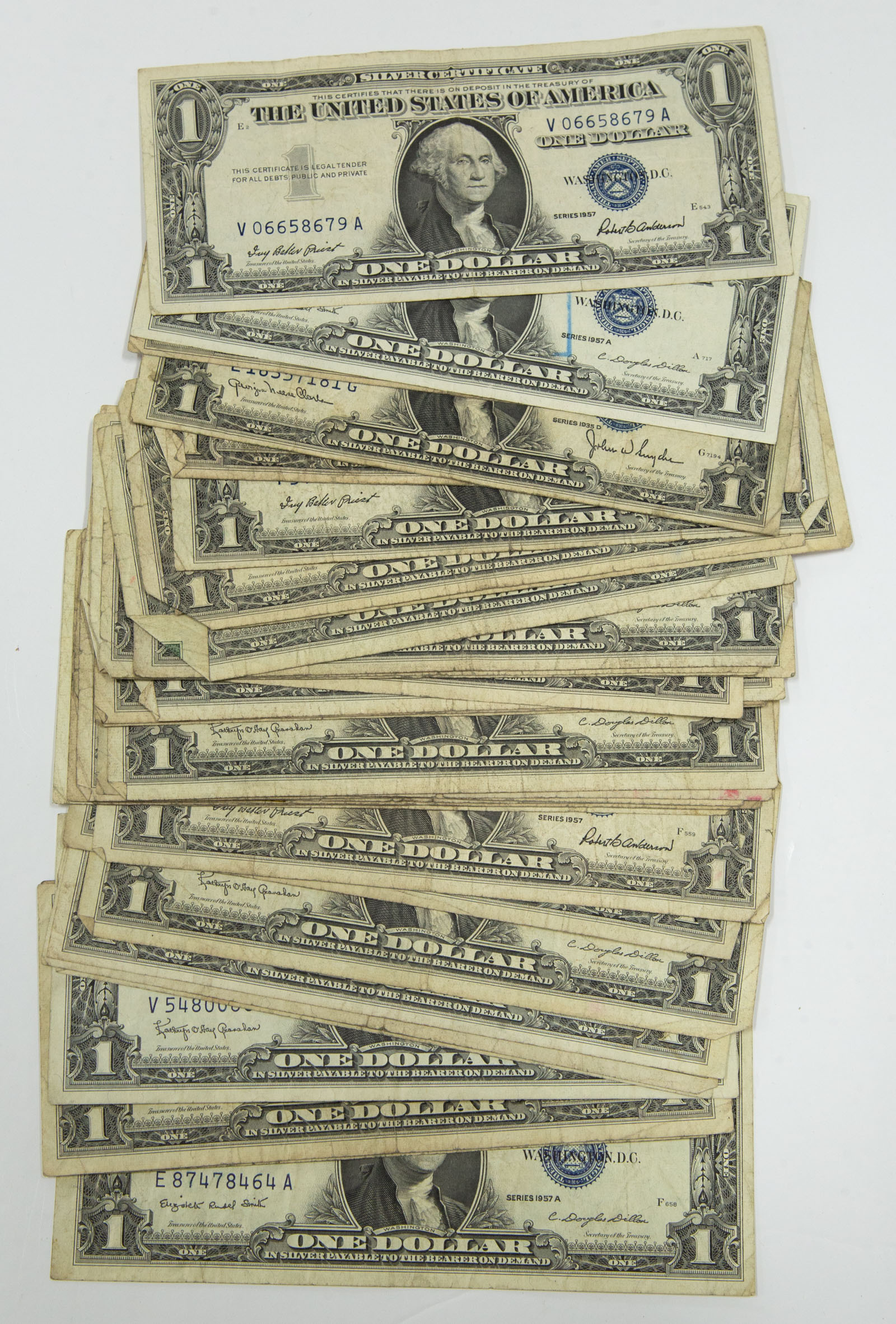 35 $1 SILVER CERTIFICATES .