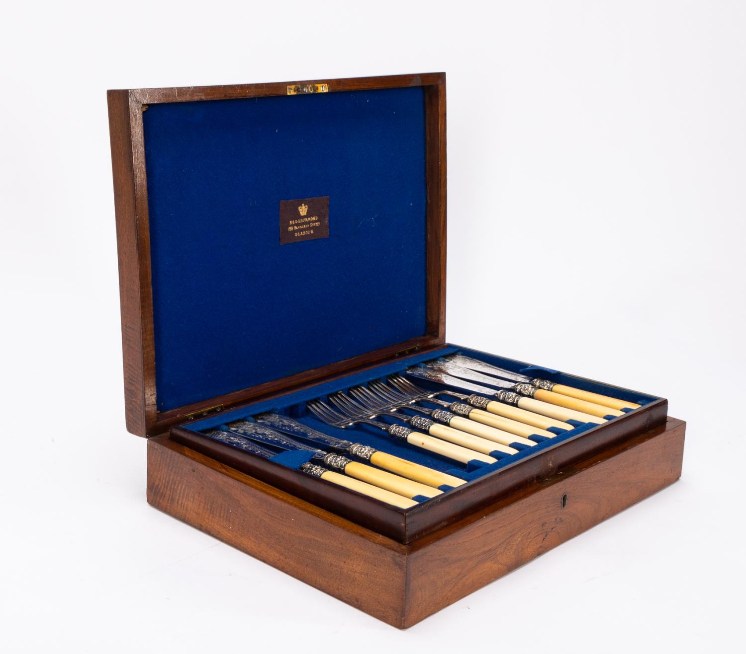 35 PCS, BRITISH SILVERPLATE CASED