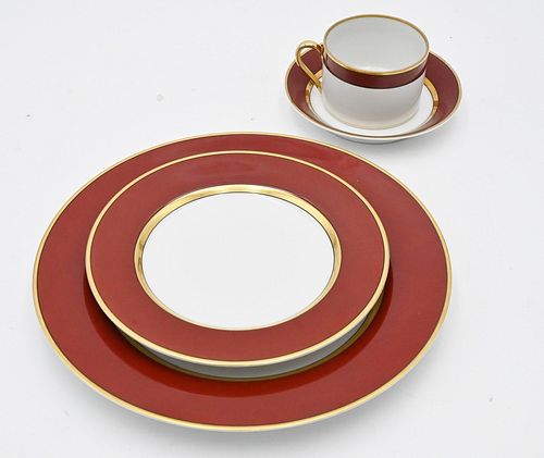 35 PIECE DINNERWARE SETTING,