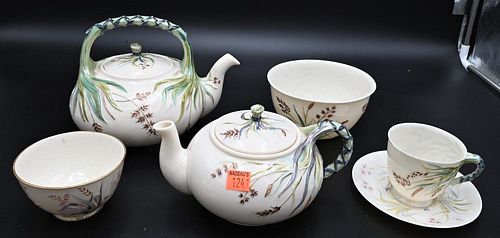 35 PIECE SET OF BELLEEK GRASS