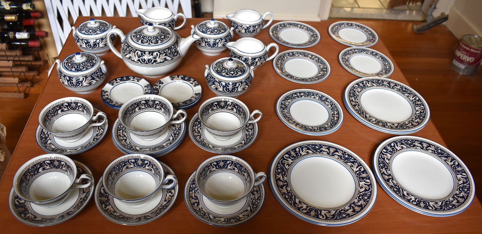 36 PIECES OF WEDGEWOOD FLORENTINE