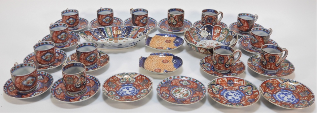 36PC JAPANESE IMARI PORCELAIN