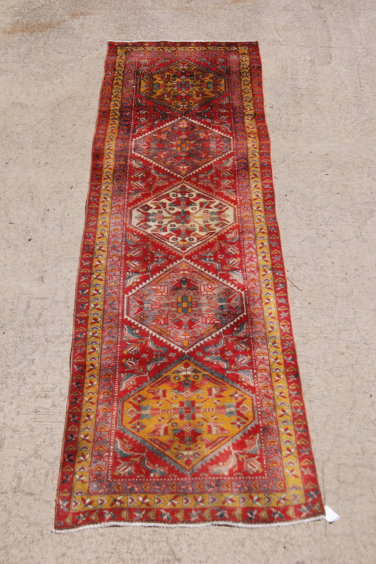 3'8" X 11'6" SARAB ORIENTAL RUG