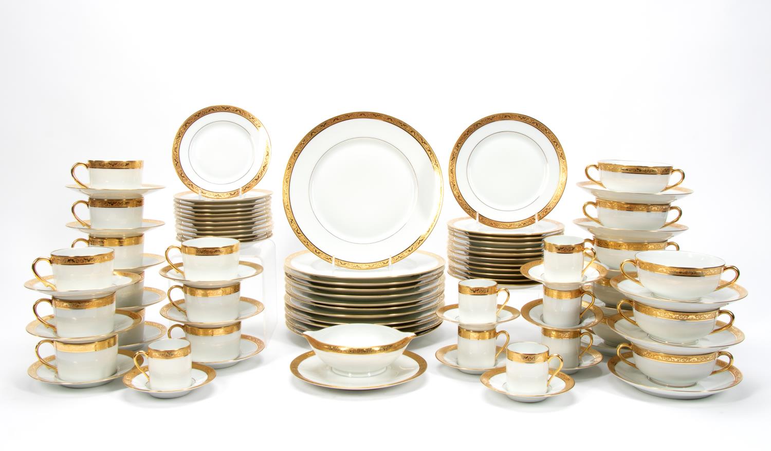 39 PC RAYNAUD LIMOGES "AMBASSADOR