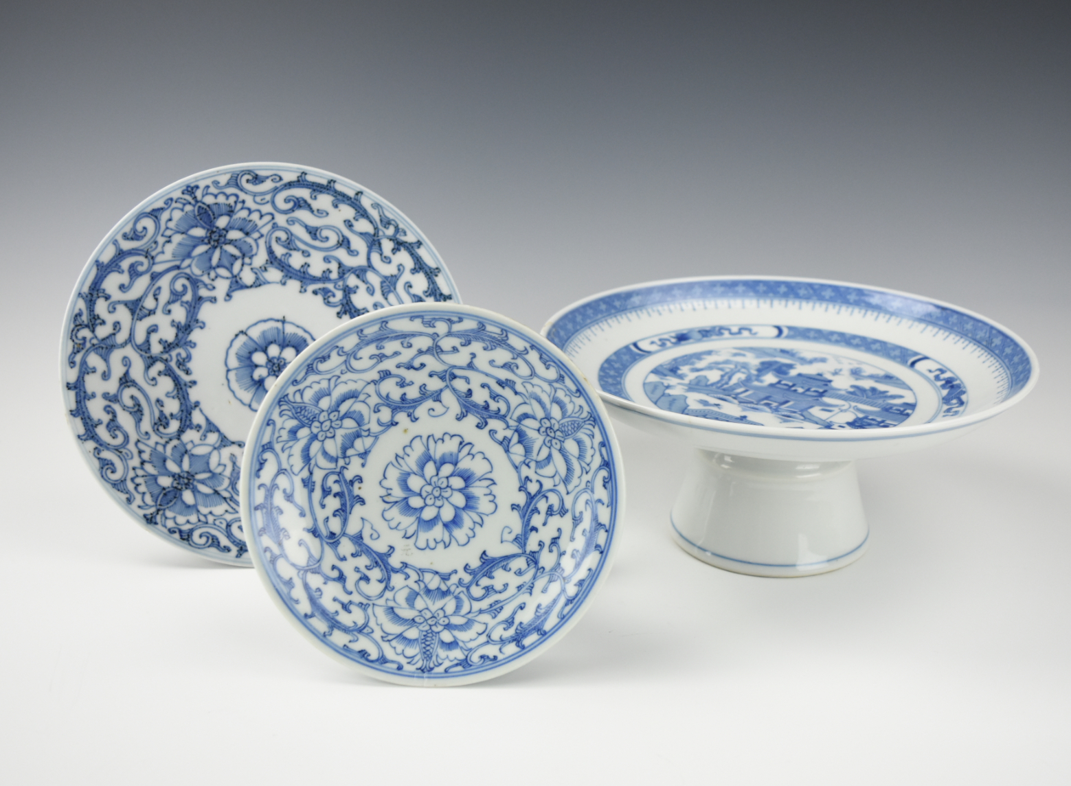 (3)CHINESE B & W PLATES & STEM
