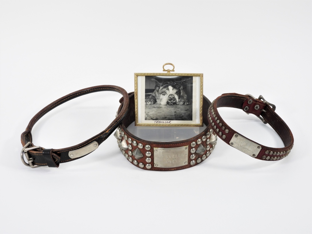 3PC ANTIQUE LEATHER CANINE