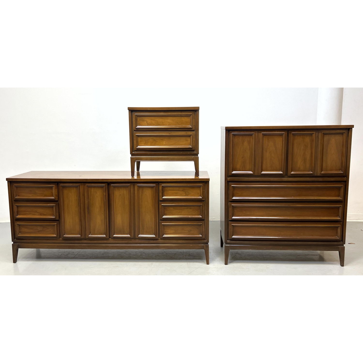 3pc DIXIE American Modern Walnut