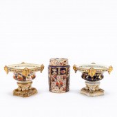 3PC ENGLISH IMARI, TEA CADDY &