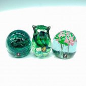 3PC KERRY ART GLASS PAPERWEIGH