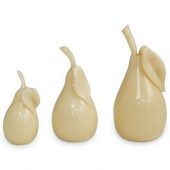 (3PC) STEUBEN IVORY GLASS PEAR
