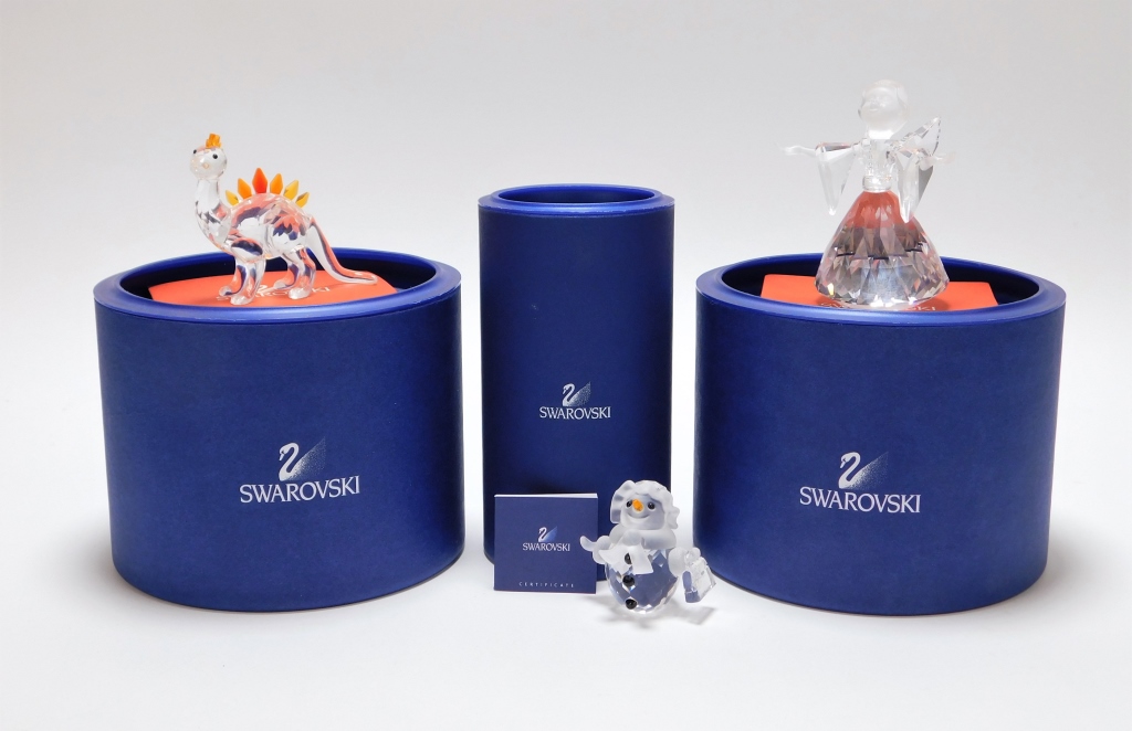 3PC SWAROVSKI DINO ANGEL & SNOW