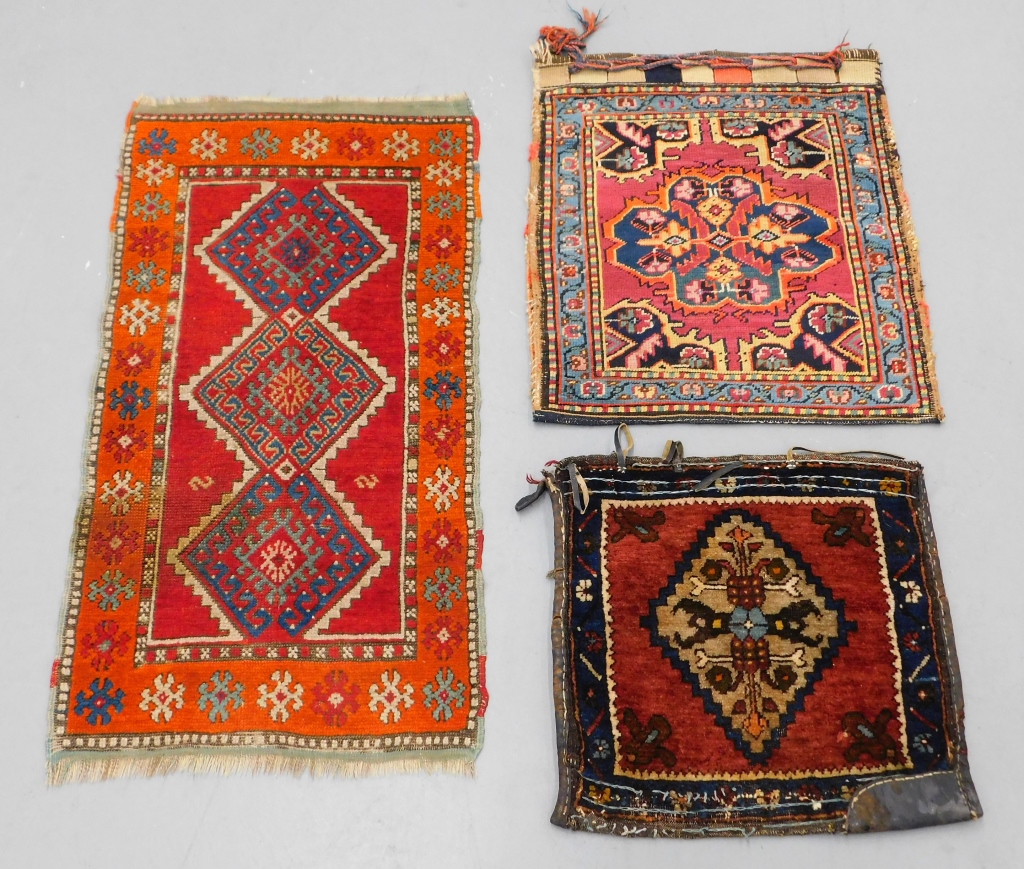 3PC TRIBAL BAG FACE RUGS Middle