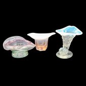 3PC VINTAGE FENTON CORNUCOPIA
