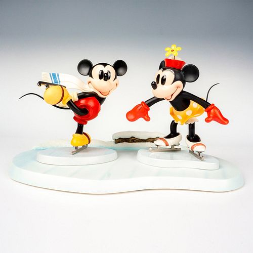 3PC WALT DISNEY CLASSICS FIGURINES,