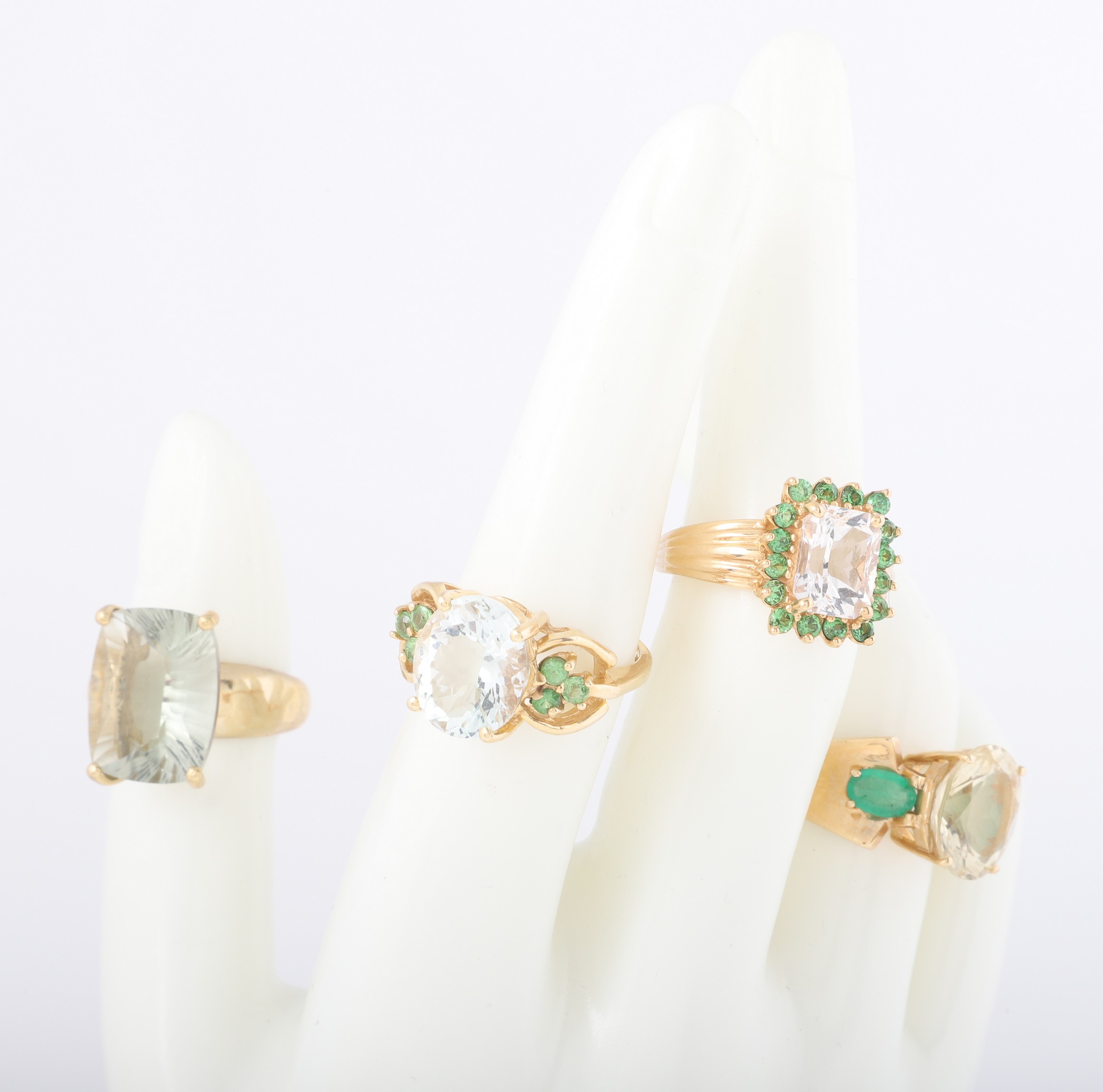 (4) 14k yellow gold rings to