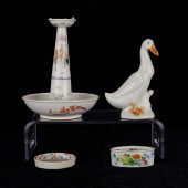 4 ANTIQUE CHINESE PORCELAIN IT
