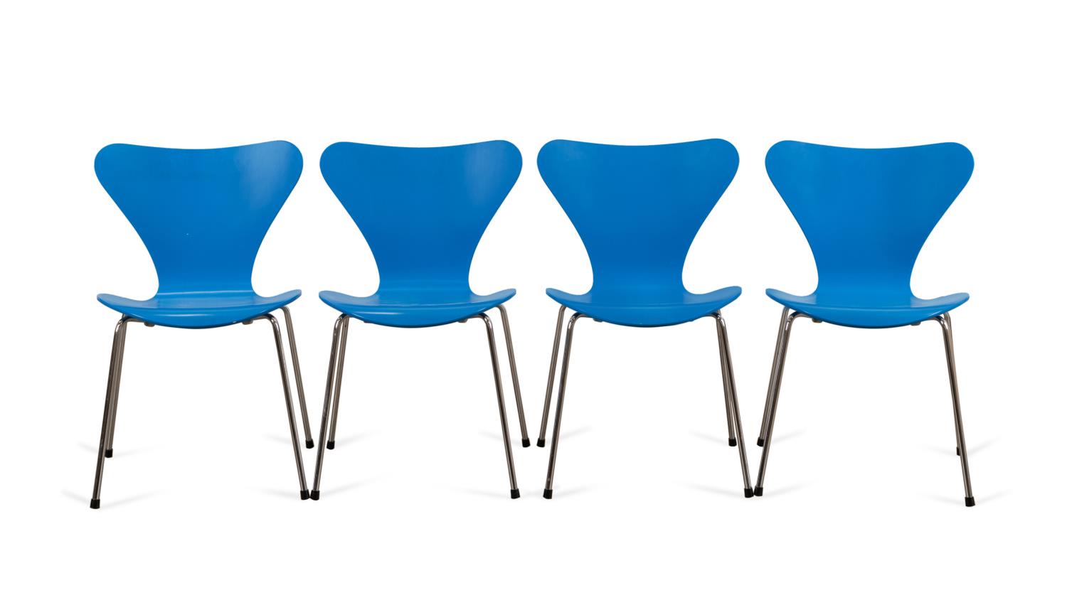 4 ARNE JACOBSEN FOR FRITZ HANSEN