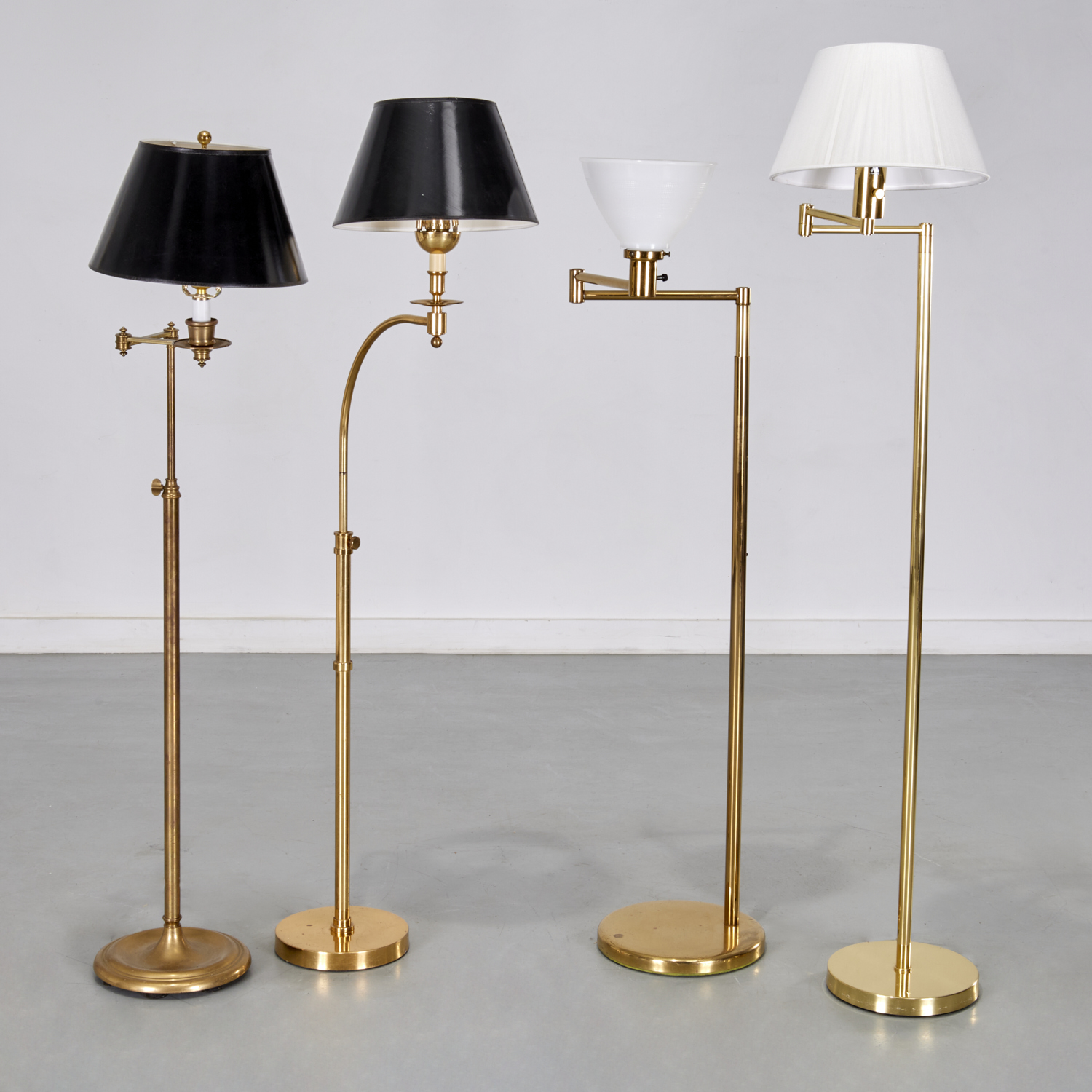 (4) ARTICULATED BRASS FLOOR