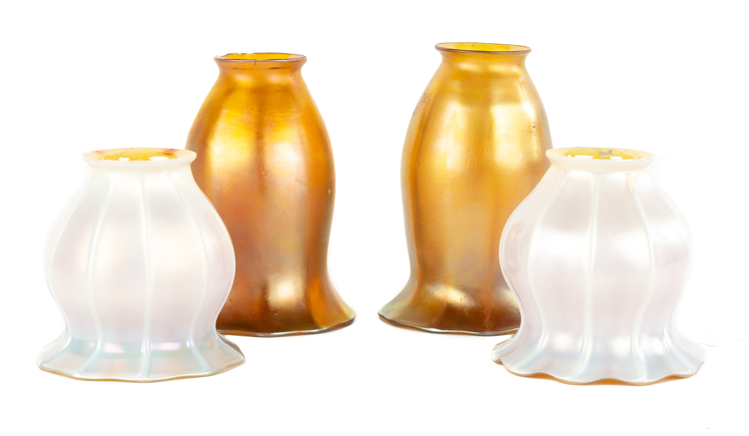(4) ATTRIBUTED TO STEUBEN ART GLASS