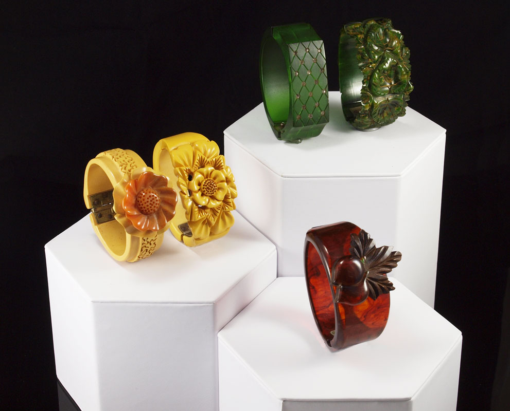 4 BAKELITE HINGED BANGLE