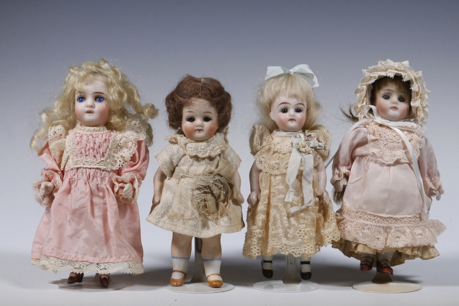 (4) BISQUE PORCELAIN DOLLS Lot of