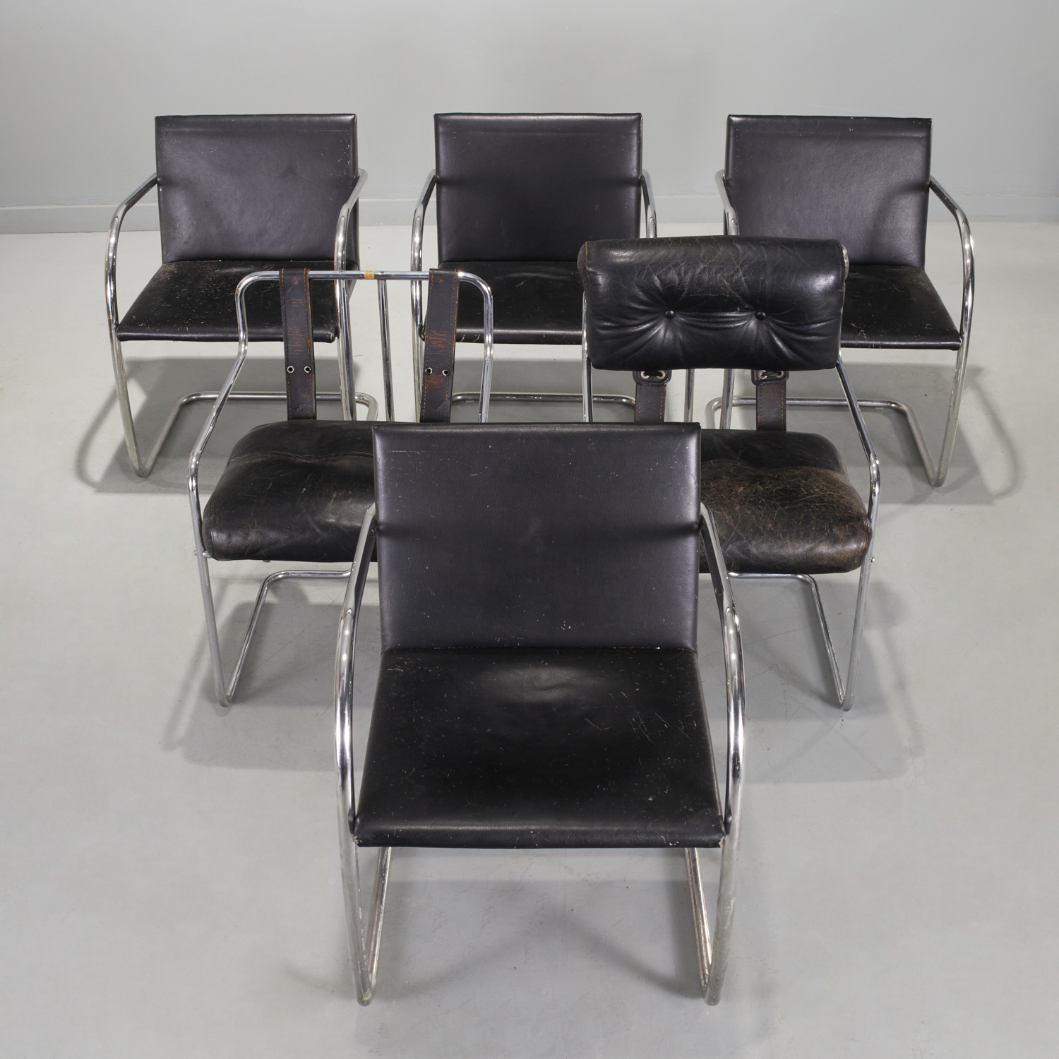 (4) BRNO CHAIRS AND (2) MARIANI