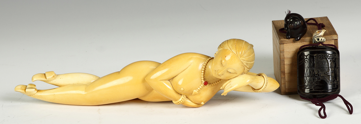 4 Case InroC. 1900. Dog Netsuke.