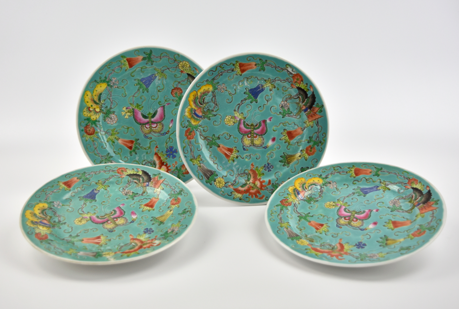 4 CHINESE FAMILLE ROSE DISH, ROC