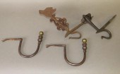 4 DECORATIVE IRON LAMP HOOKSca