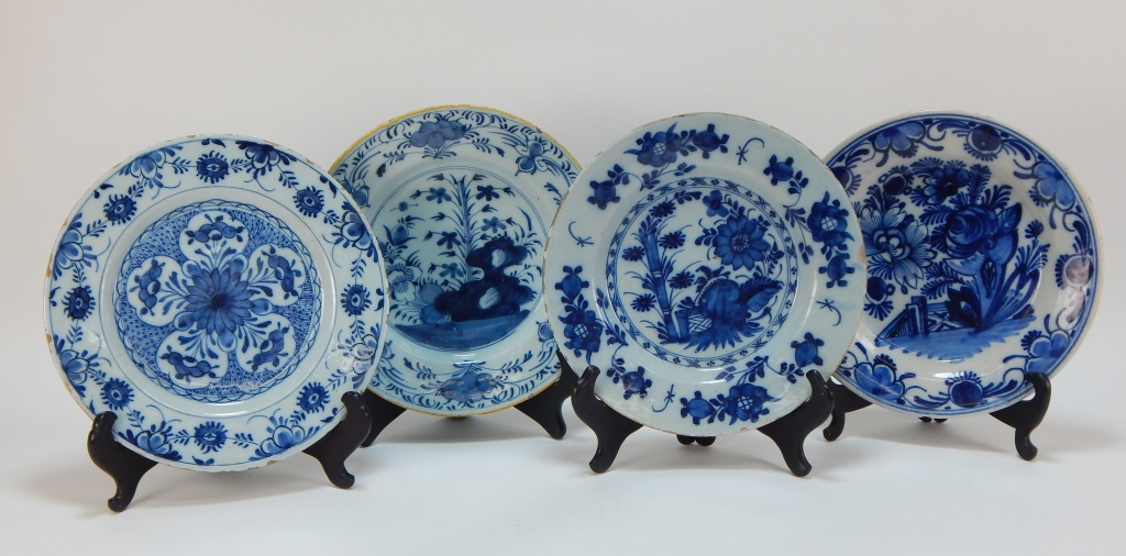 4 DELFT BLUE AND WHITE BOTANICAL