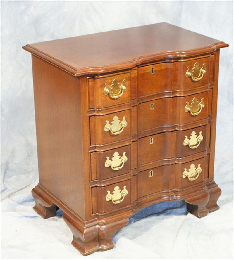 4 drawer mahogany block front