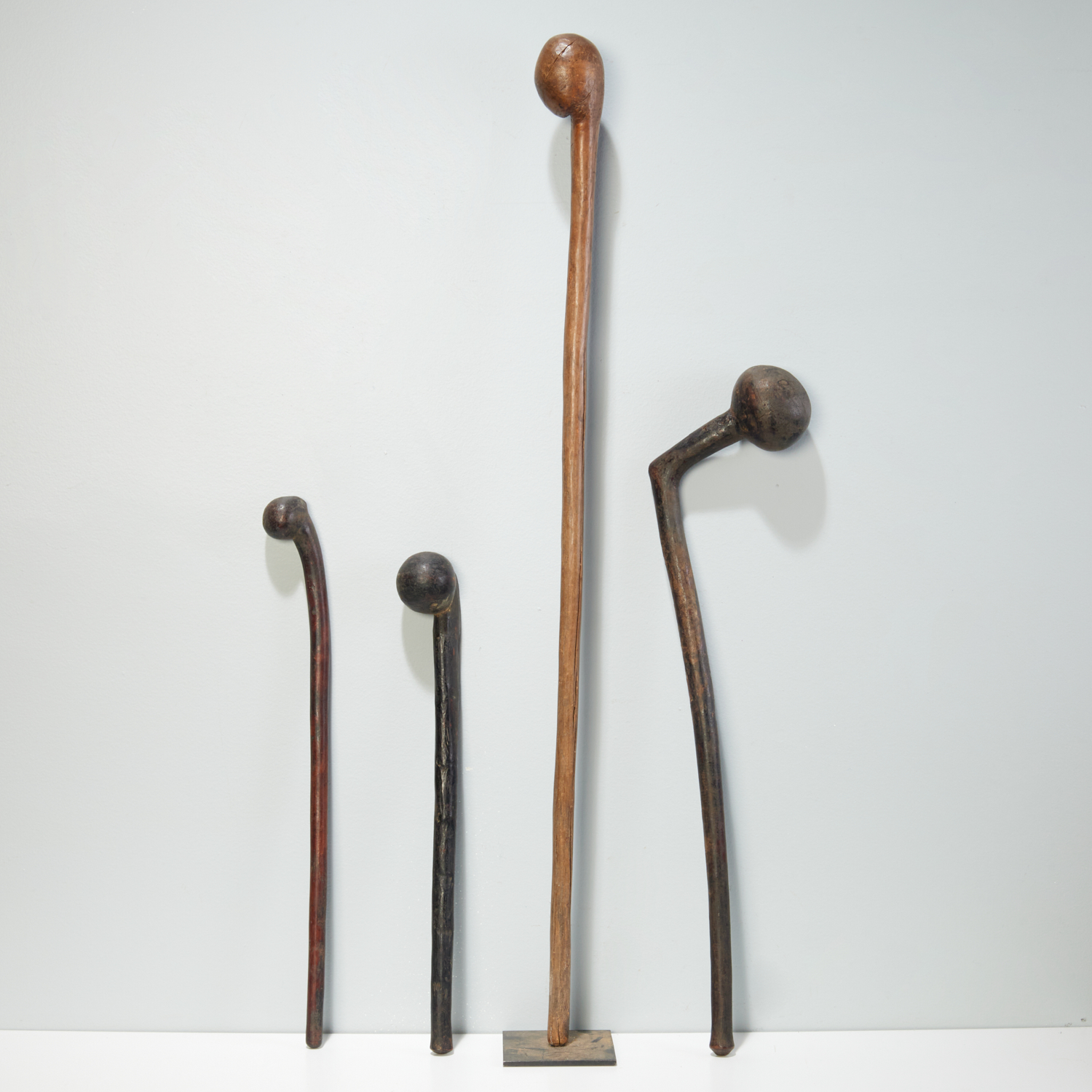 (4) EAST AFRICAN WOOD KNOBKERRIE