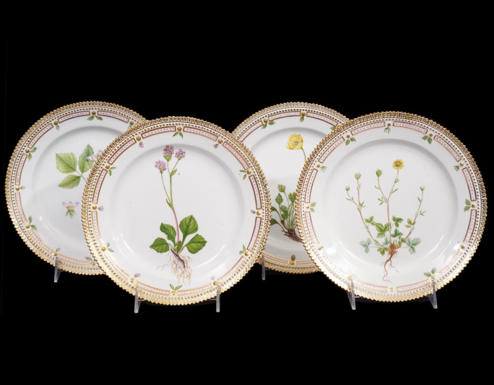 4 FLORA DANICA LUNCH PLATES
