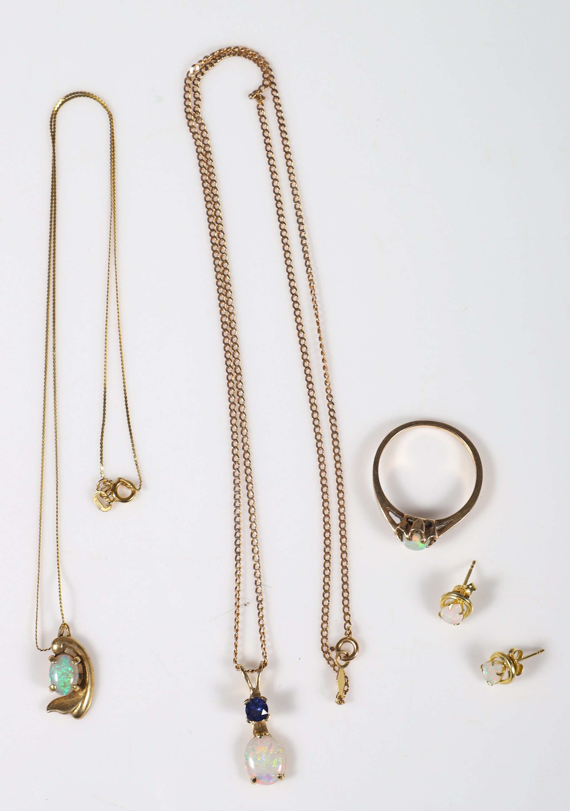 (4) Gold and opal necklaces,
