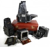 4 GRAFLEX PROFESSIONAL CAMERAS