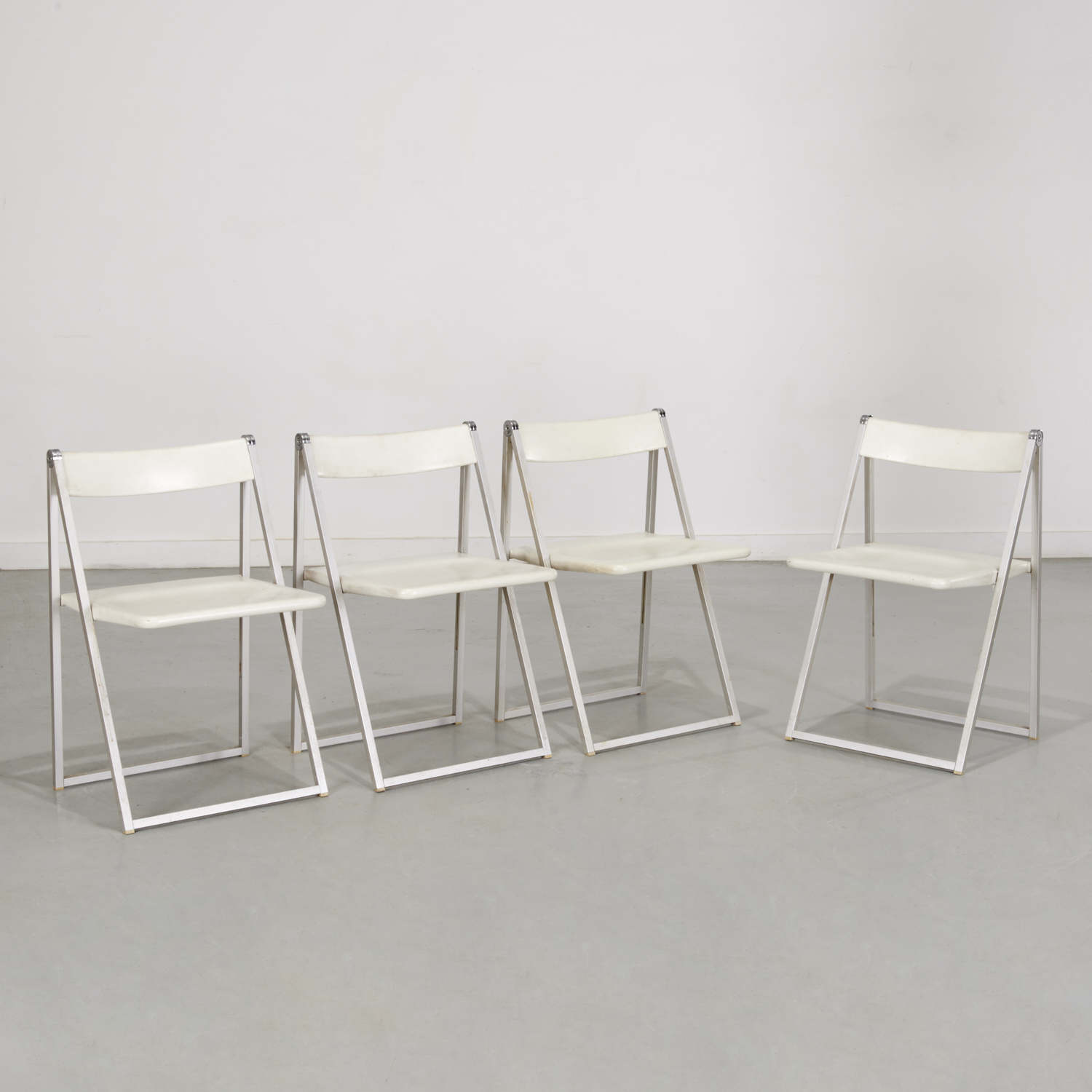 (4) INTERLUBKE FOLDING CHAIRS c.