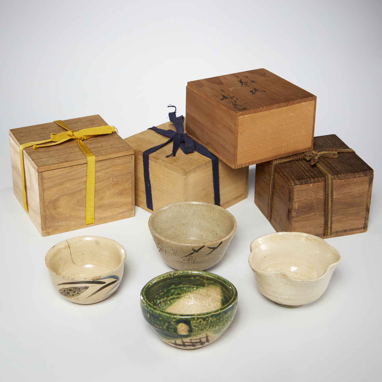 (4) JAPANESE POTTERY CHAWAN TEA