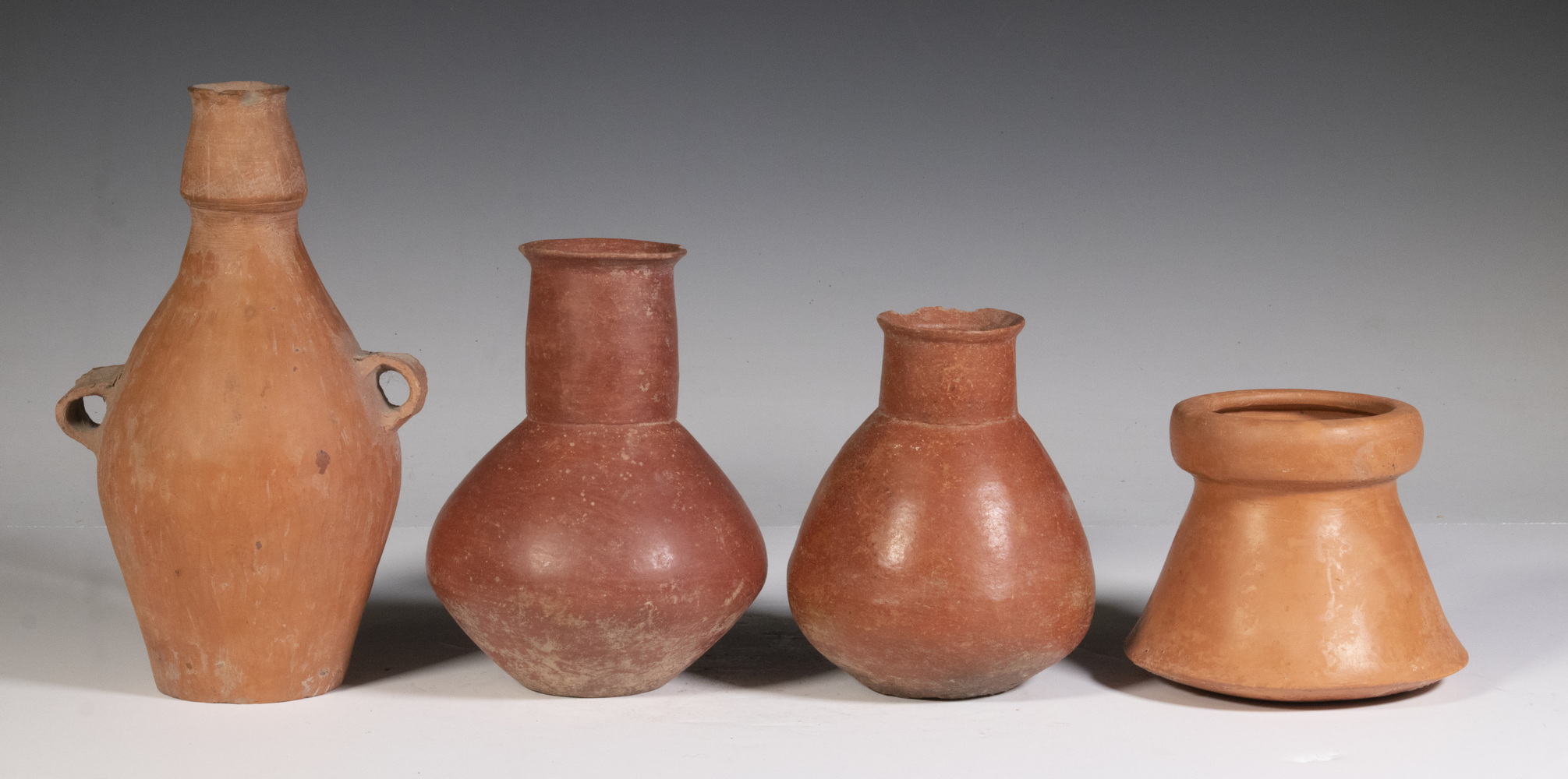 (4) NEOLITHIC CHINESE POTTERY