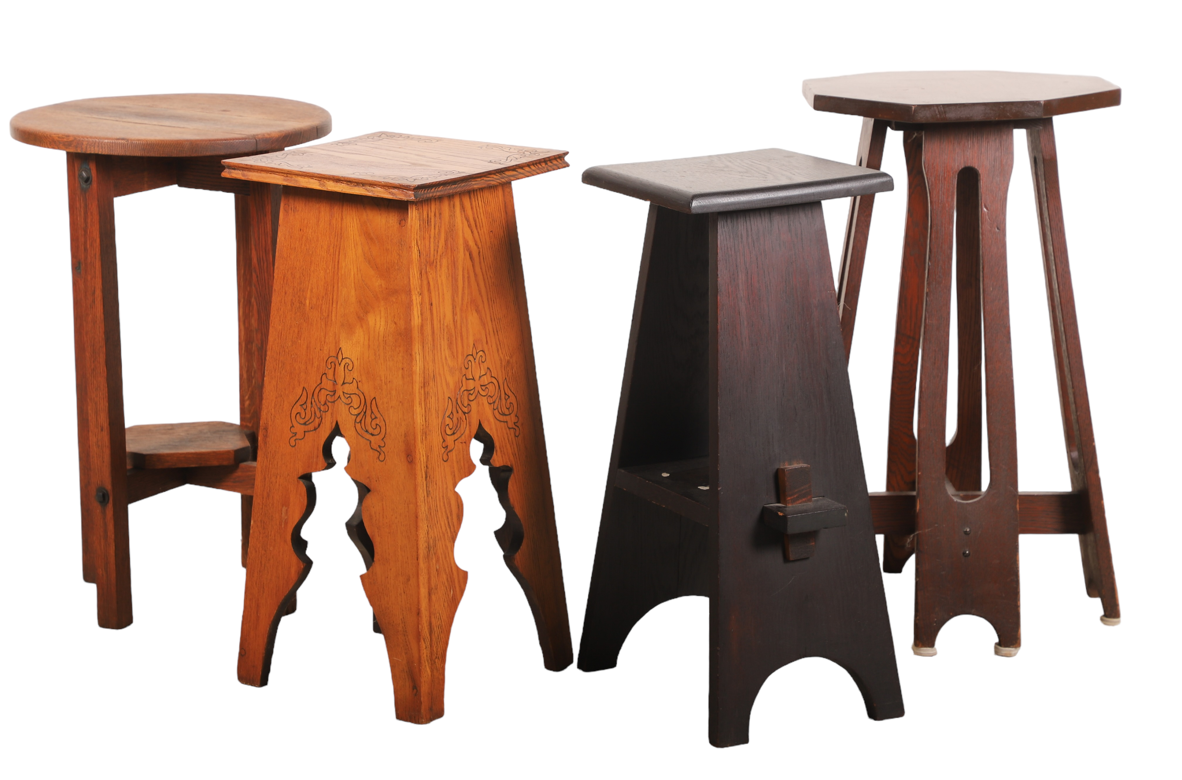 (4) Oak Arts and Crafts